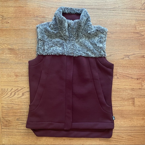 The North Face Hybernation Thermal 3D Vest Maroon Red Gray Shearling size M - Picture 3 of 16